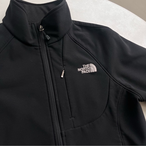 SOLD - The North Face Apex Bionic Women’s Soft Shell Jacket in Black Size Small - Picture 2 of 12